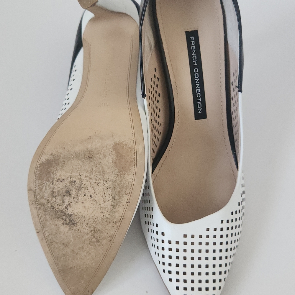 đ„SOLDđ„ French Connection Pumps - Picture 10 of 11